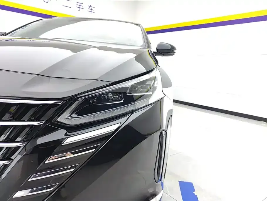Nissan Teana — фото 7