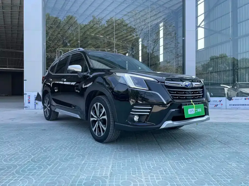 Subaru Forester — фото 10