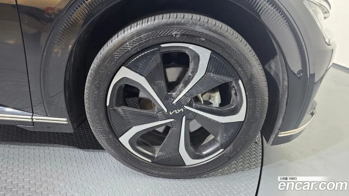 Kia EV6 — фото 9
