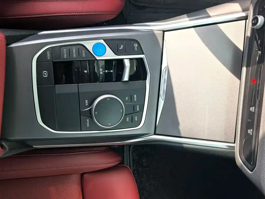 BMW i3 2024 из CN, фото 9