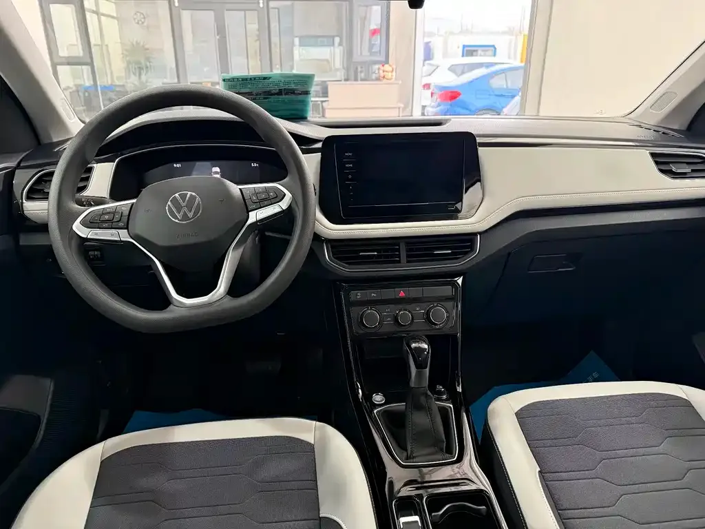 Volkswagen Tharu — фото 8