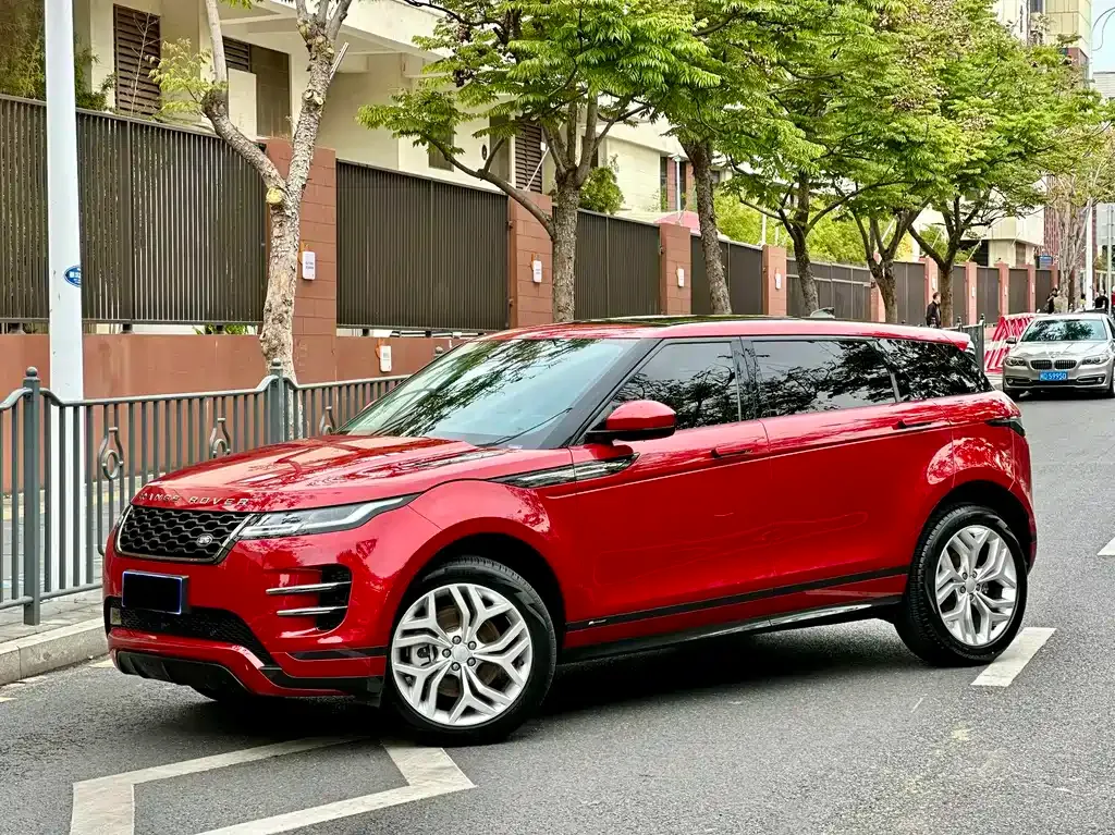 Land Rover Evoque — фото 1