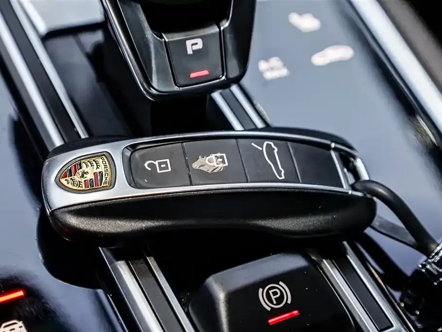 Porsche Panamera — фото 9