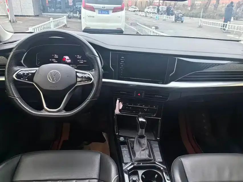 Volkswagen Passat — фото 6
