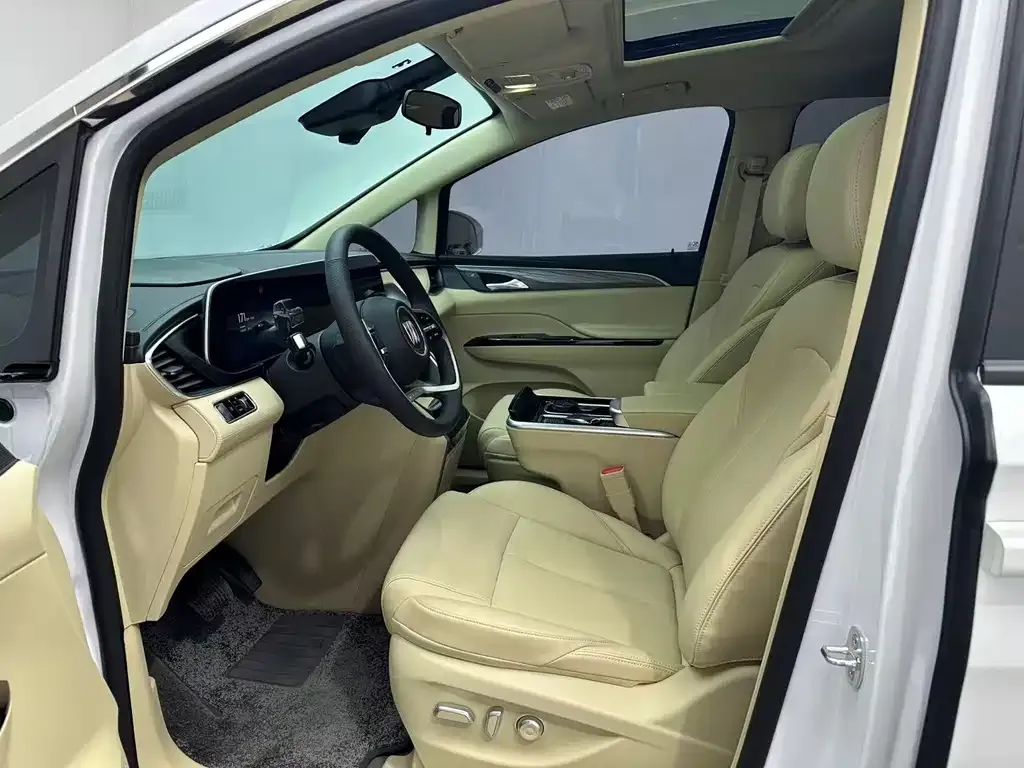 Buick GL8 Hybrid — фото 10