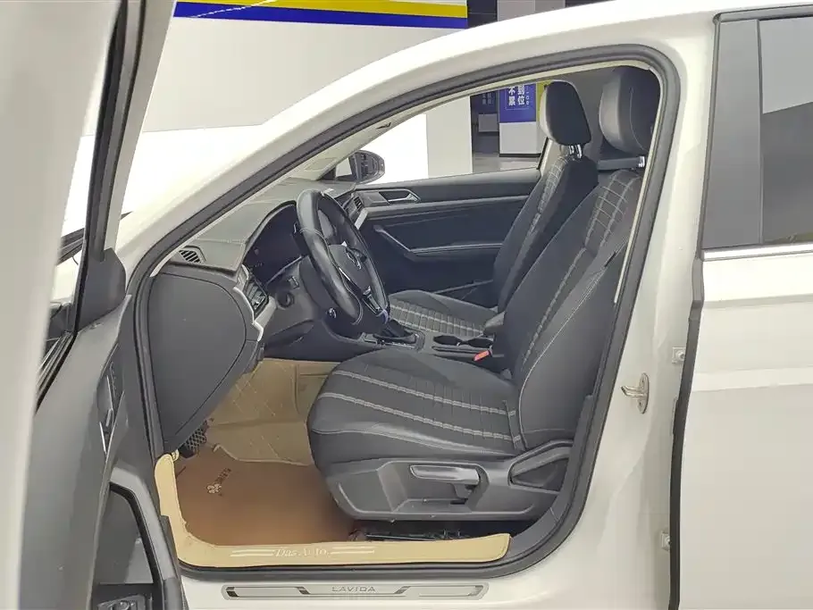 Volkswagen Lavida 2021 из CN, фото 10