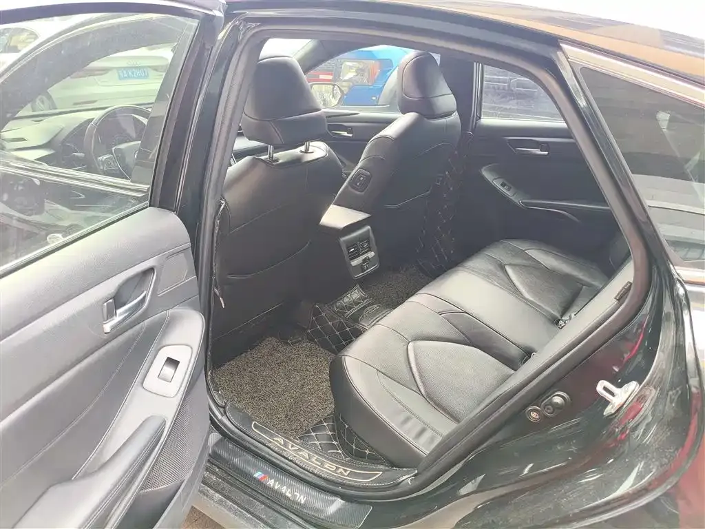 Toyota Avalon 2022 из CN, фото 7