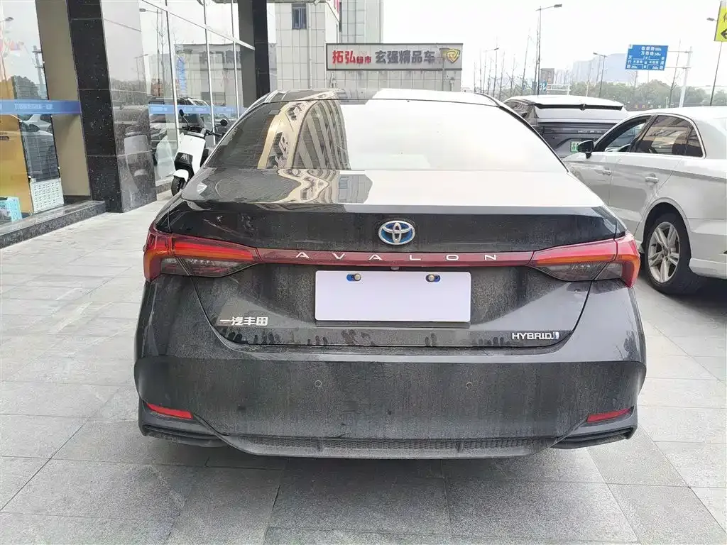 Toyota Avalon 2022 из CN, фото 8