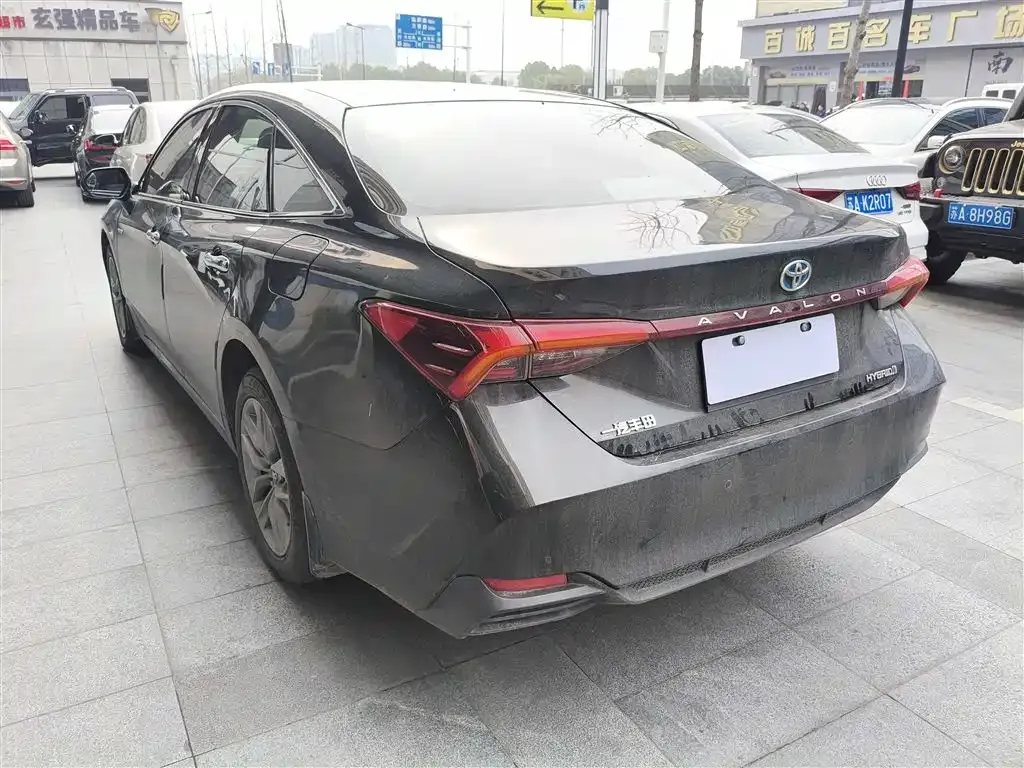 Toyota Avalon 2022 из CN, фото 2