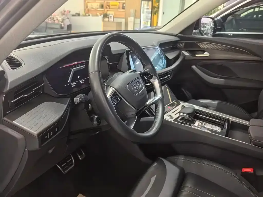 Audi Q6 2024 из CN, фото 7