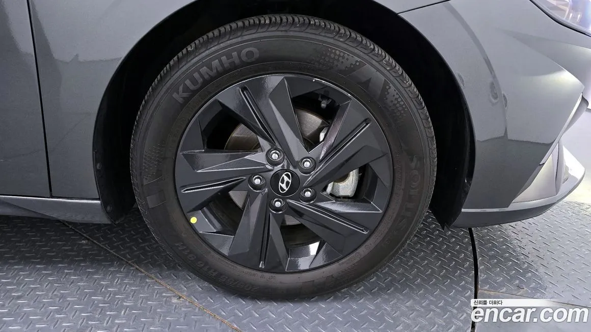 Hyundai AVANTE — фото 10