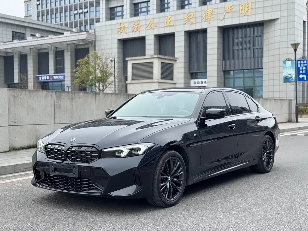 BMW 3 Series 2023 из CN, фото 1