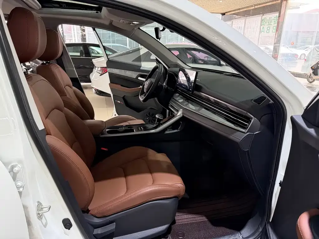 Geely Vision X6 2023 из CN, фото 4