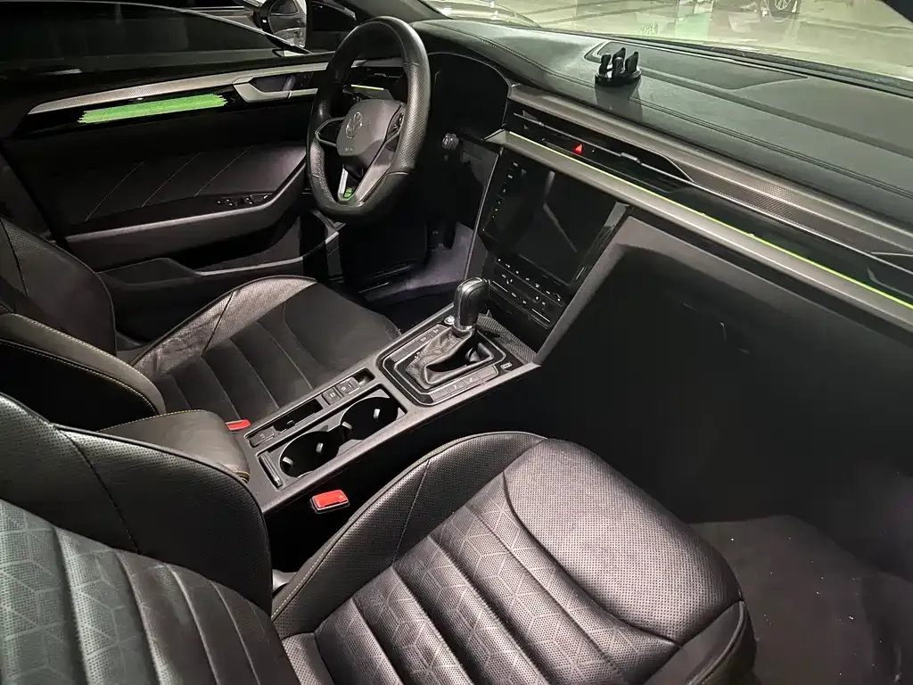 Volkswagen CC 2023 из CN, фото 7