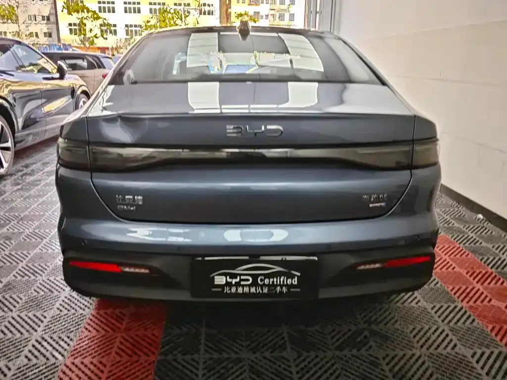 BYD Seal 05 DM-i — фото 7