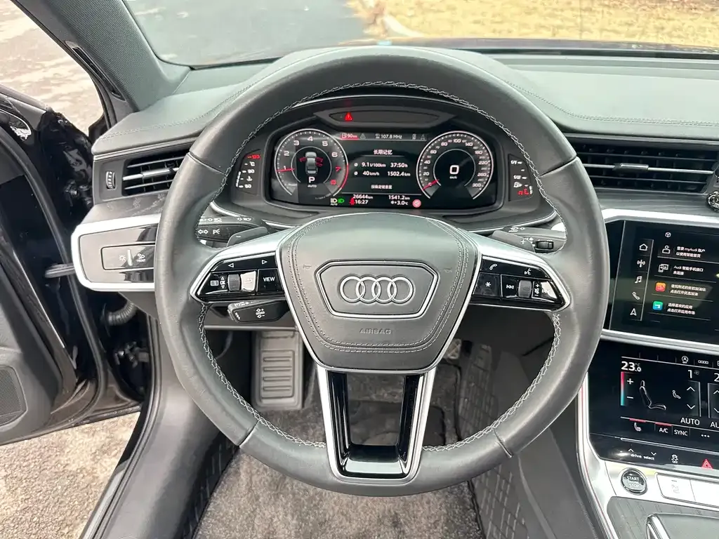 Audi A6L — фото 10