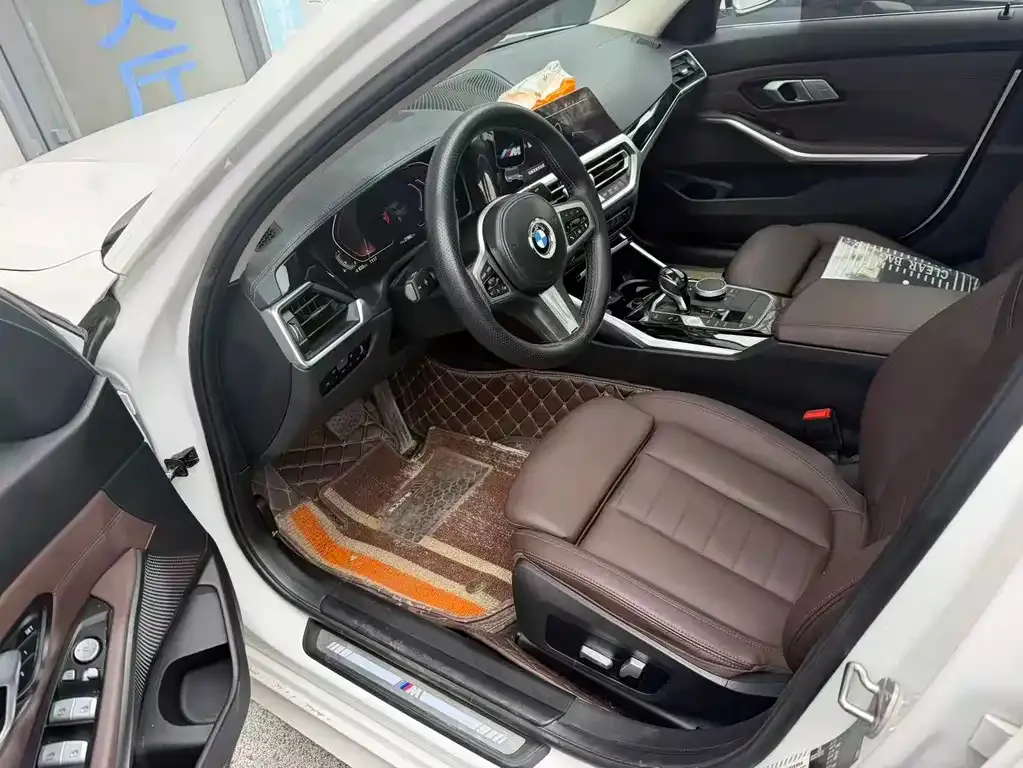 BMW 3 Series 2021 из CN, фото 4
