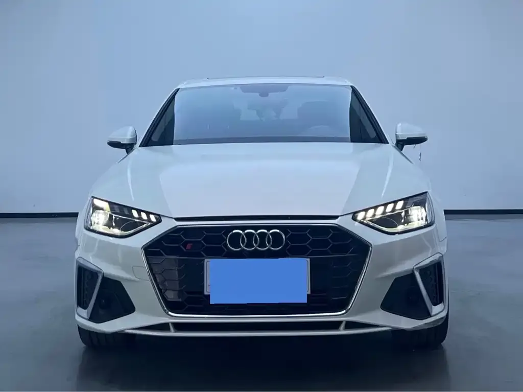 Audi A4L 2023 из CN, фото 8