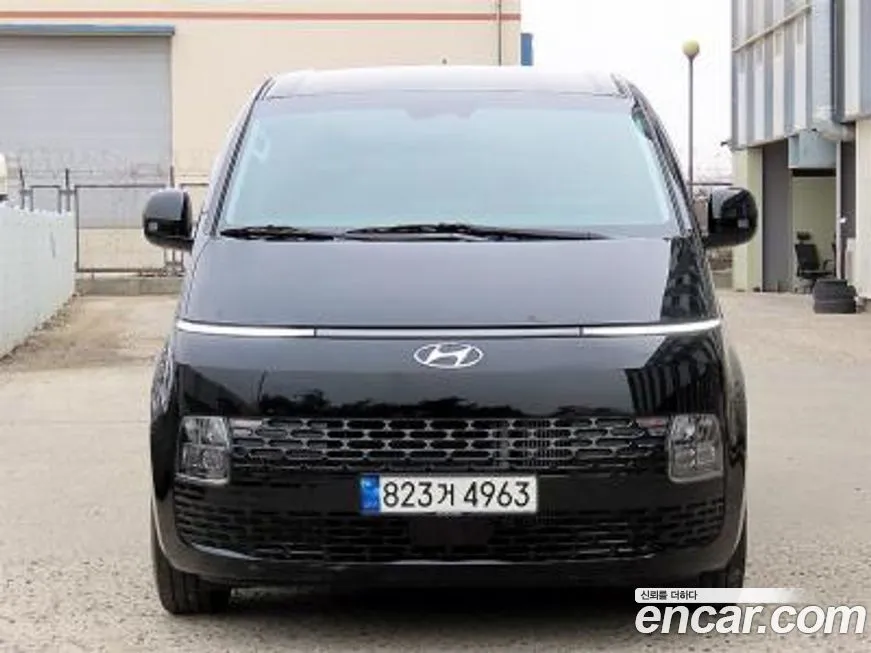 Hyundai Staria — фото 2