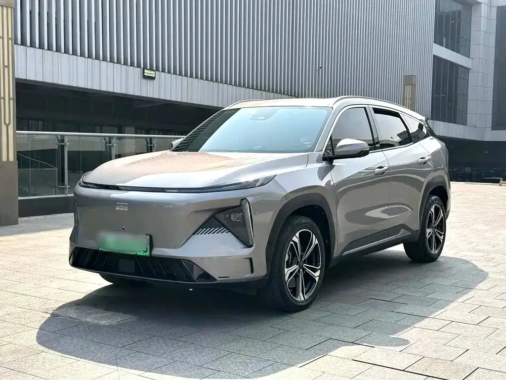 Geely Galaxy L7 — фото 1