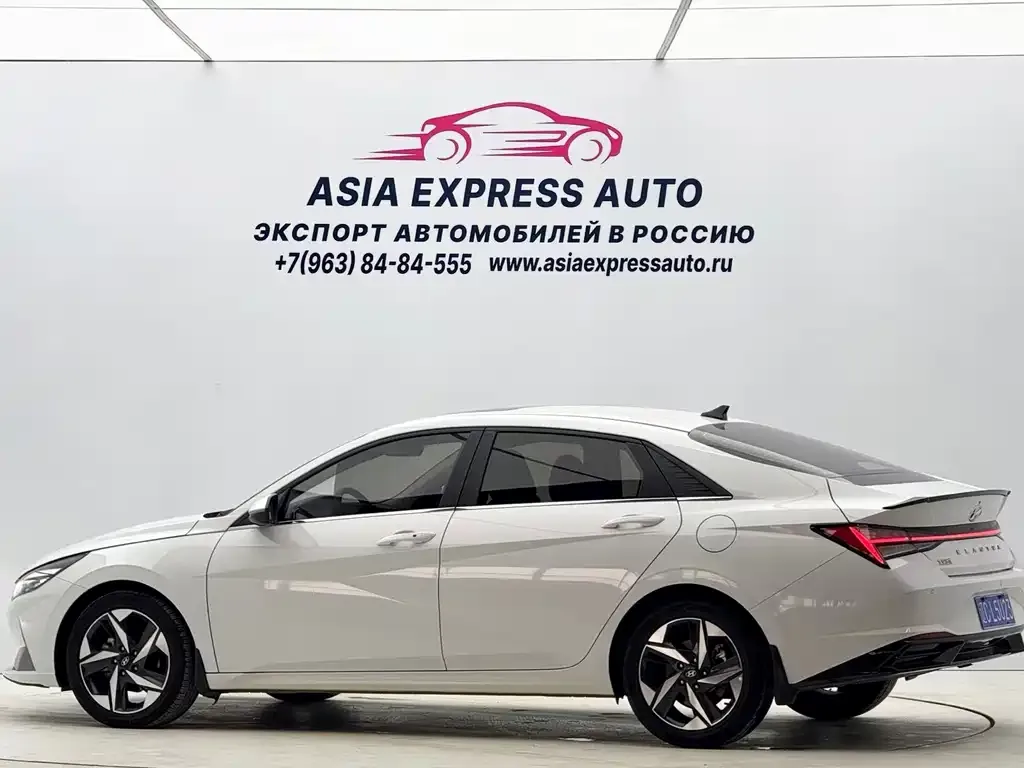 Hyundai Elantra 2023 из CN, фото 7