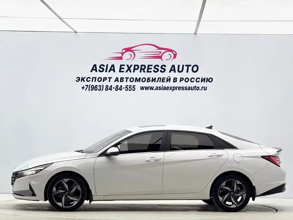 Hyundai Elantra 2023 из CN, фото 2
