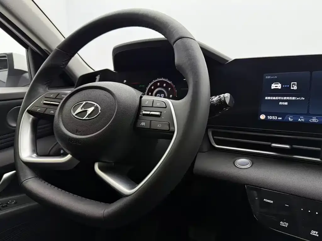 Hyundai Elantra 2023 из CN, фото 8