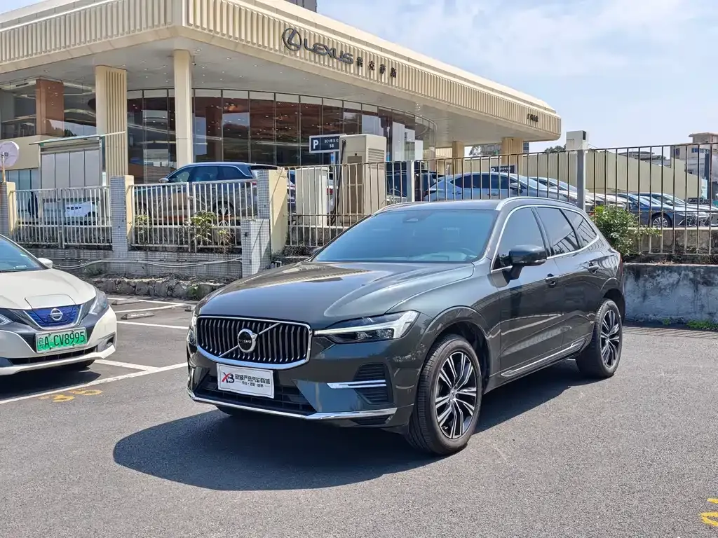 Volvo XC60 2021 из CN, фото 1