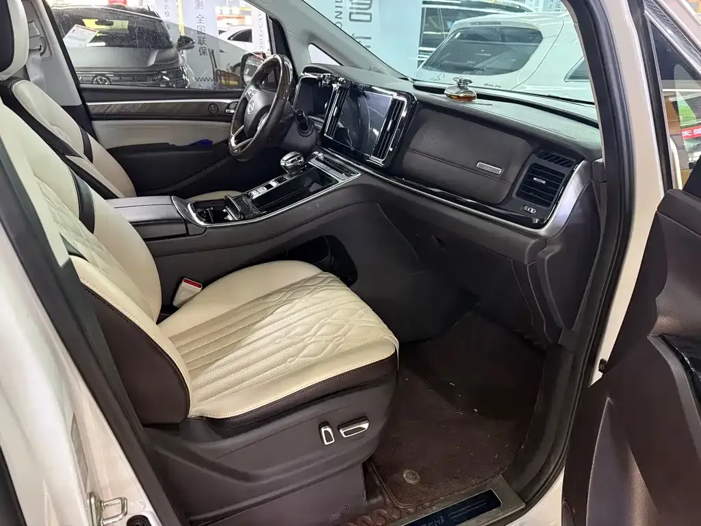 GAC Motor Trumpchi M8 — фото 4