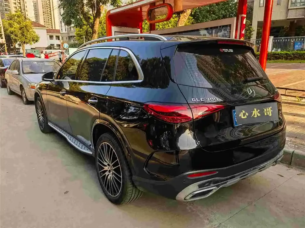 Mercedes-Benz GLC — фото 10