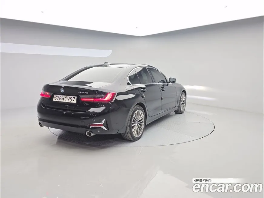 BMW 3-Series 2021 из KR, фото 3