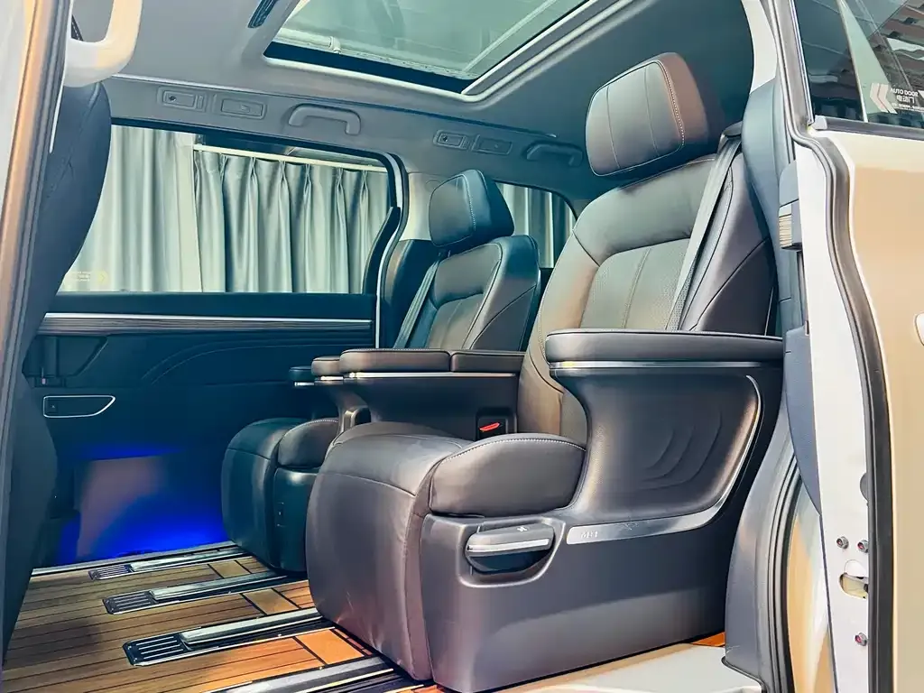 GAC Motor Trumpchi M8 — фото 9