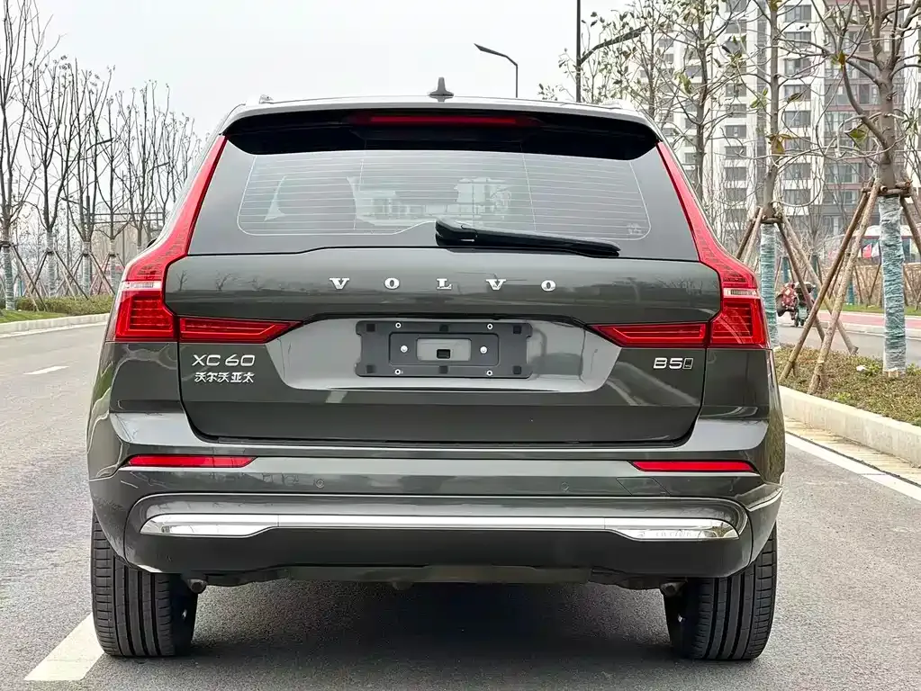 Volvo XC60 — фото 3