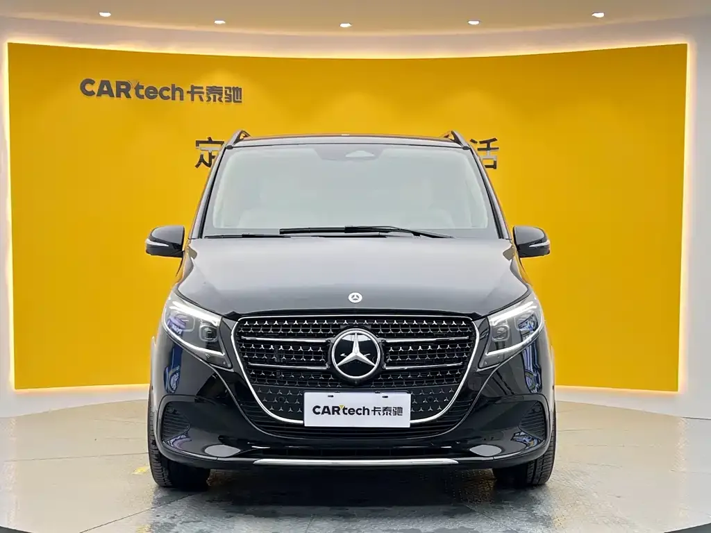 Mercedes-Benz V-Class — фото 10