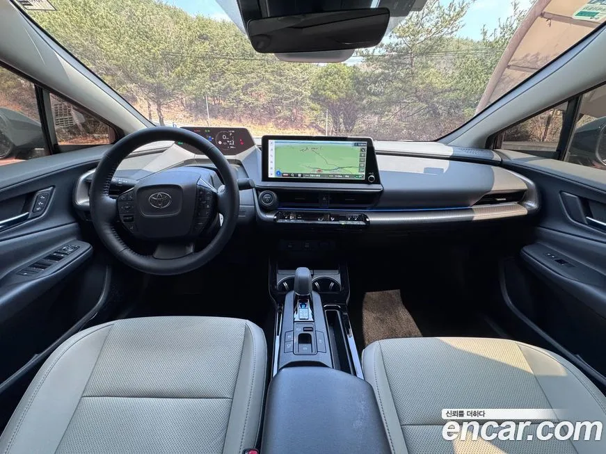 Toyota Prius — фото 5
