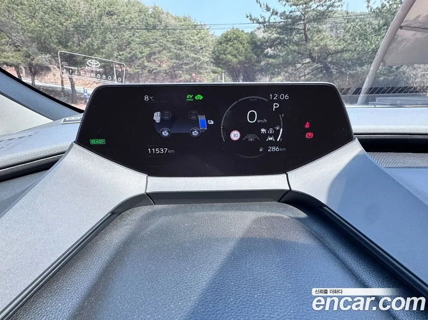 Toyota Prius — фото 3