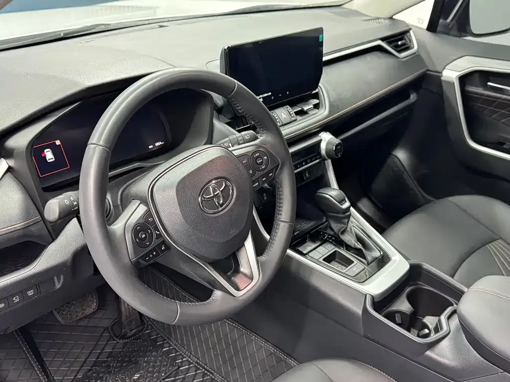 Toyota RAV4 2025 из CN, фото 7