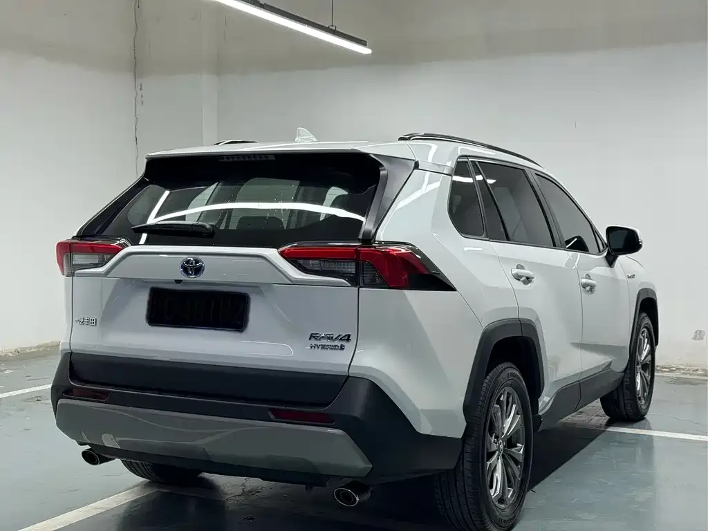 Toyota RAV4 2025 из CN, фото 5