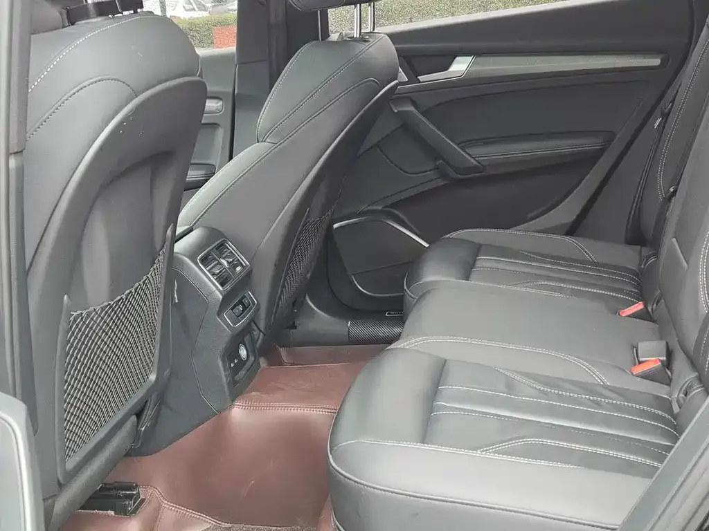 Audi Q5L 2024 из CN, фото 3