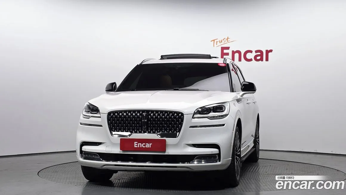 Lincoln Aviator 2023 из KR, фото 2