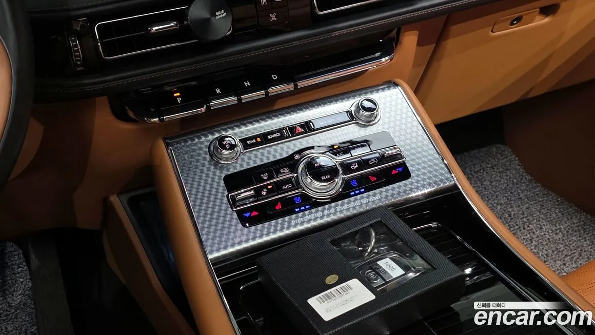 Lincoln Aviator 2023 из KR, фото 3