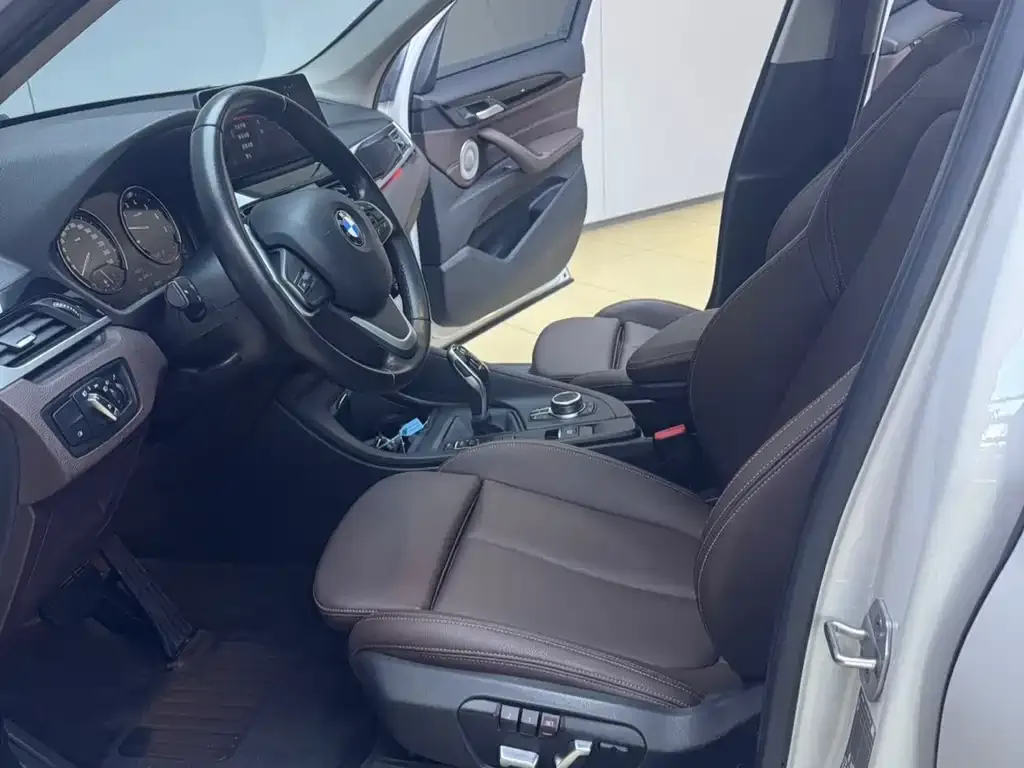 BMW X1 2022 из CN, фото 3