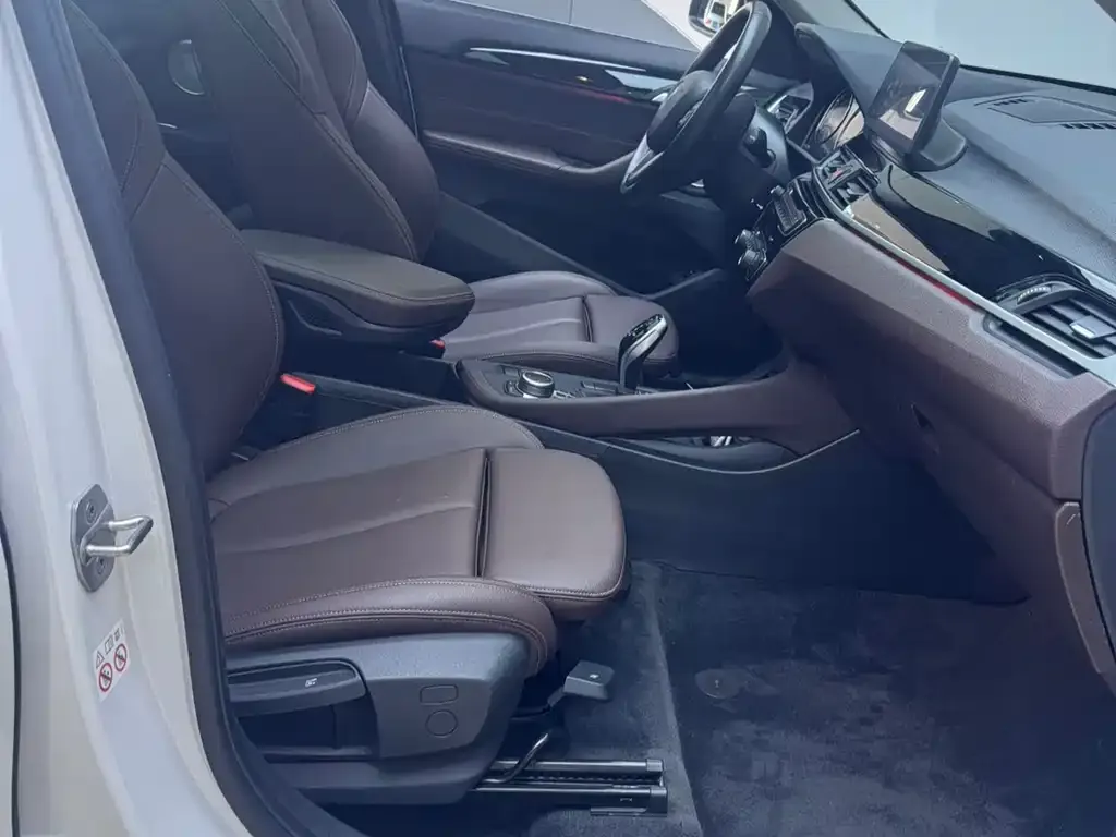 BMW X1 2022 из CN, фото 5