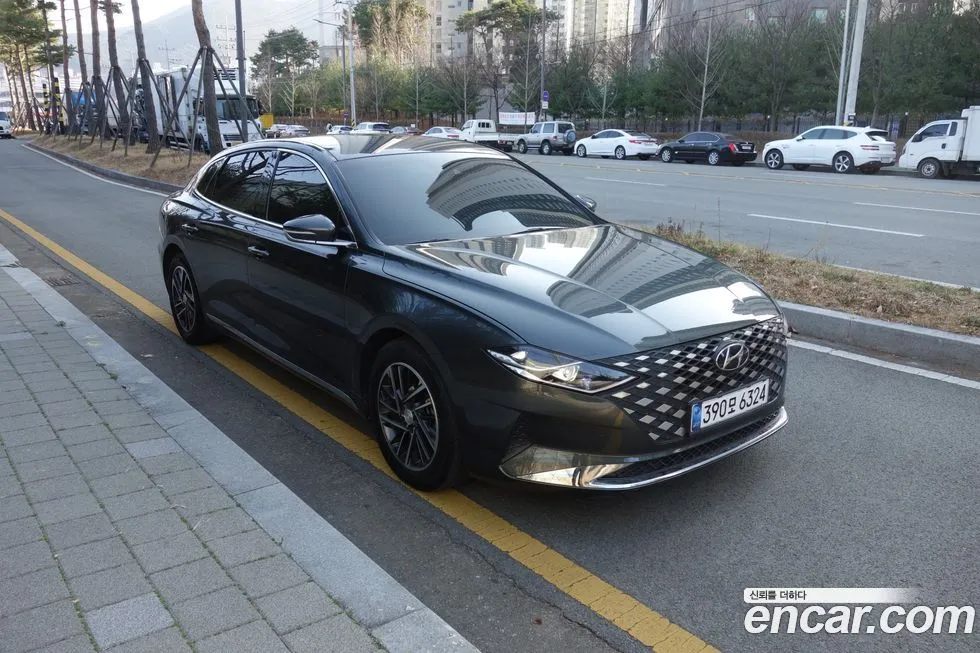 Hyundai Grandeur — фото 1