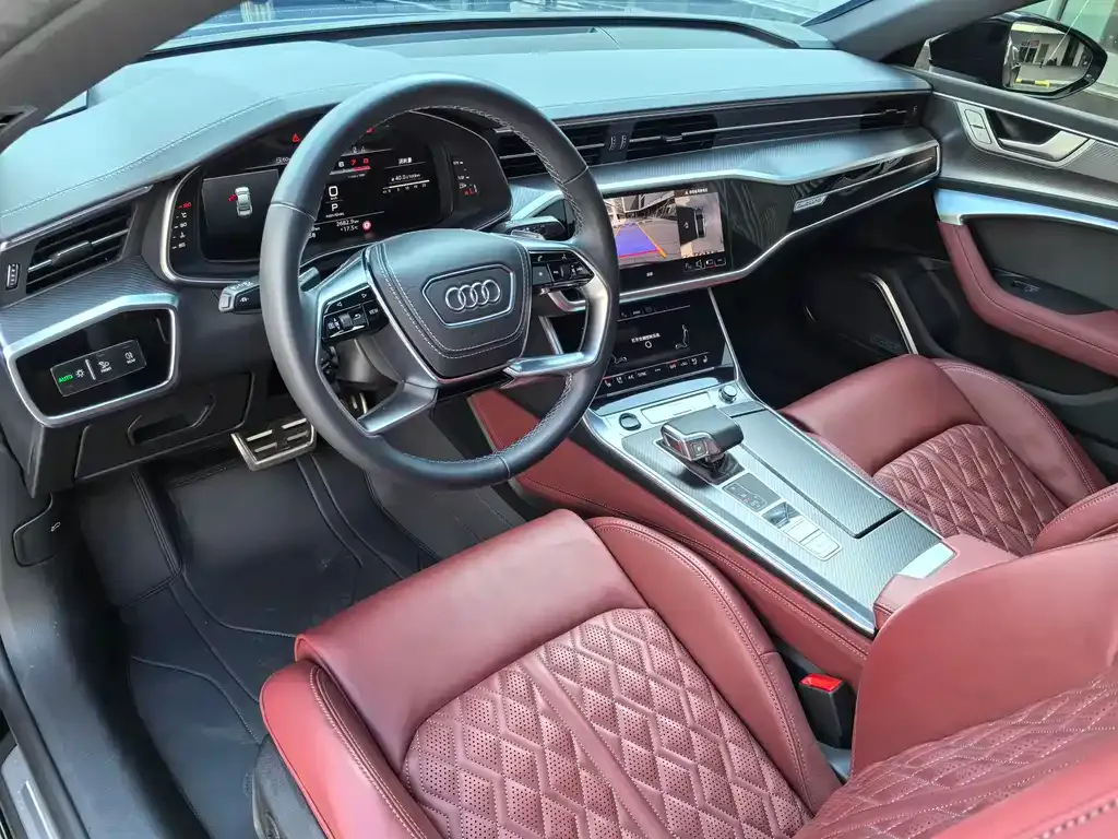 Audi A7L — фото 8