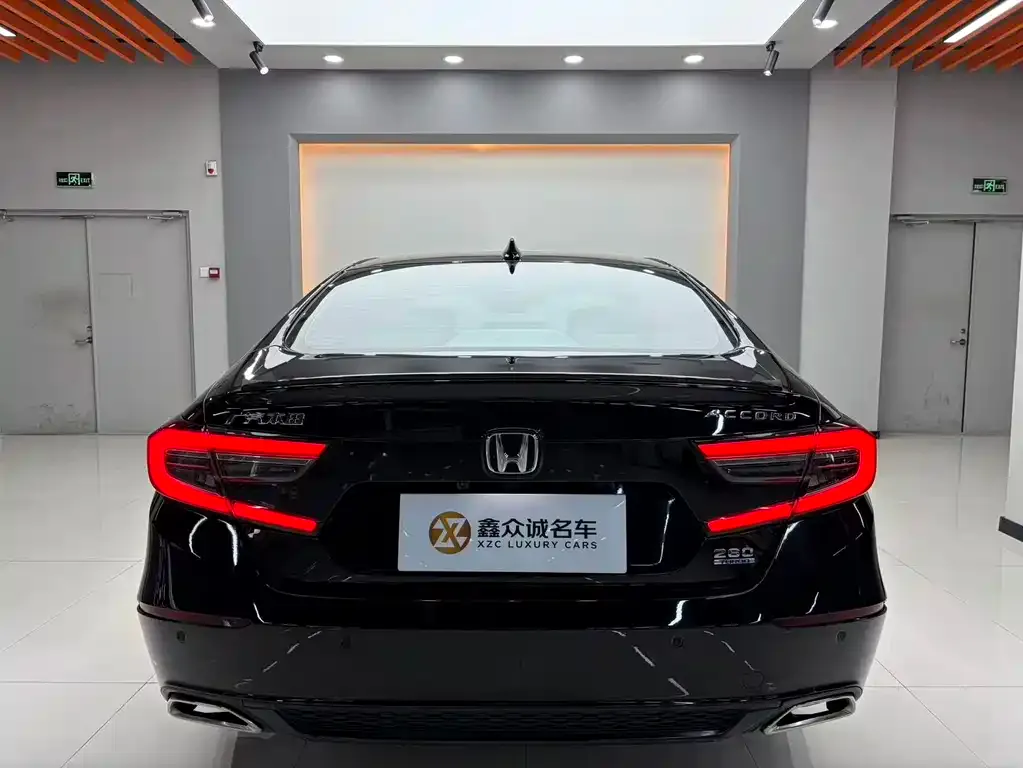 Honda Accord — фото 4
