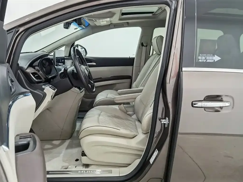Buick GL8 2022 из CN, фото 9
