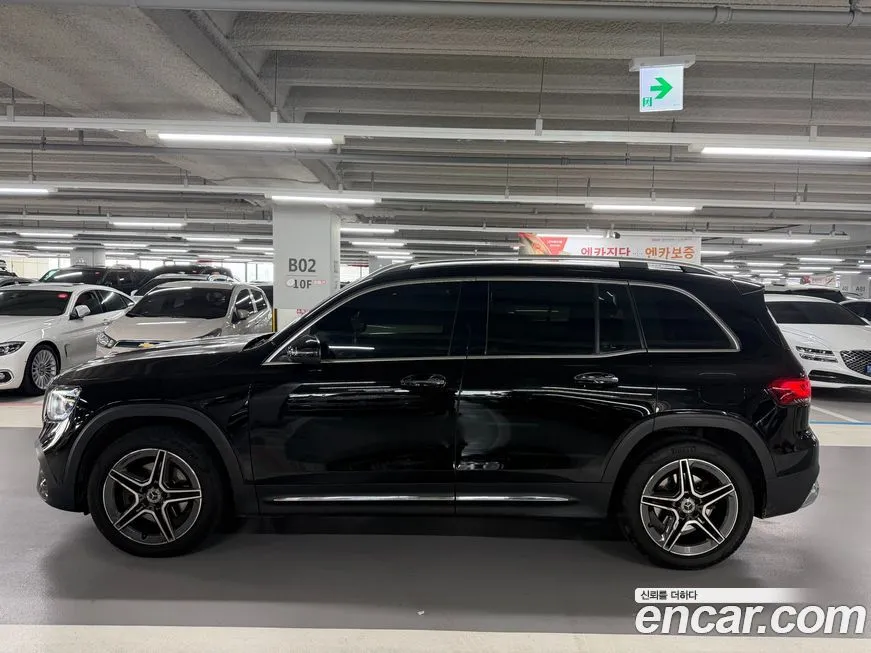 Mercedes-Benz GLB-Class — фото 10