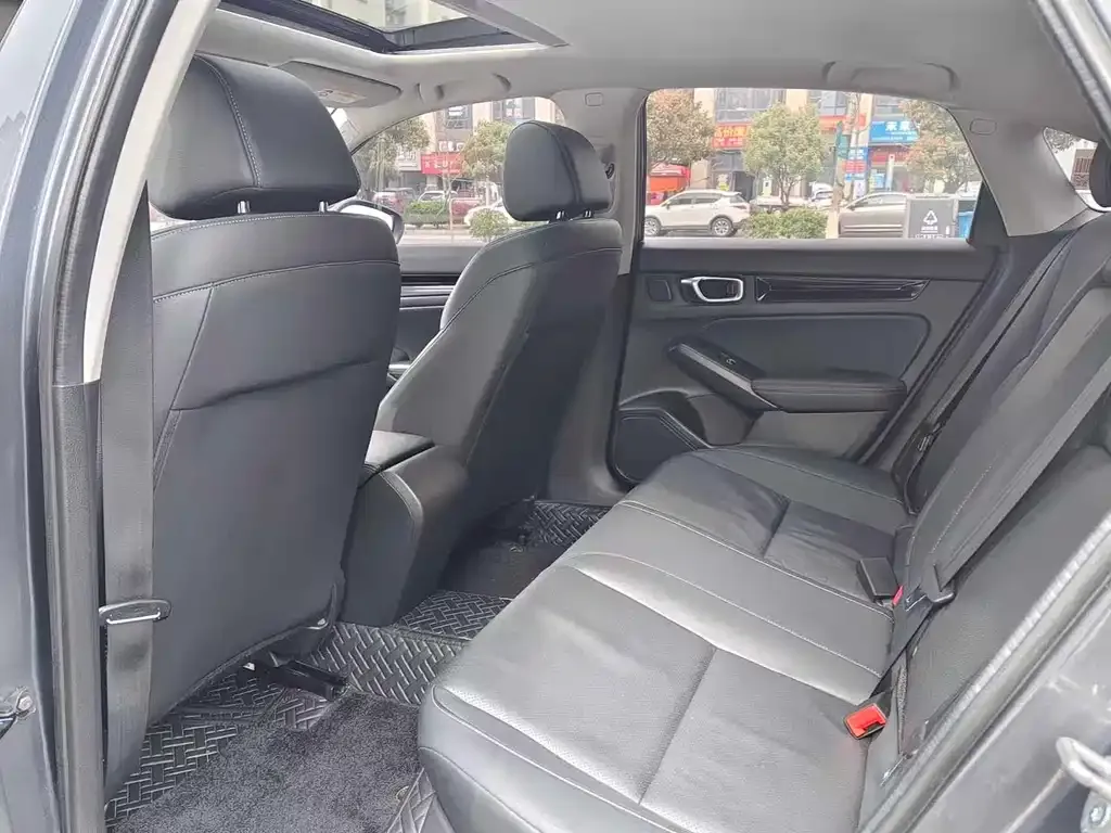 Honda Civic — фото 4