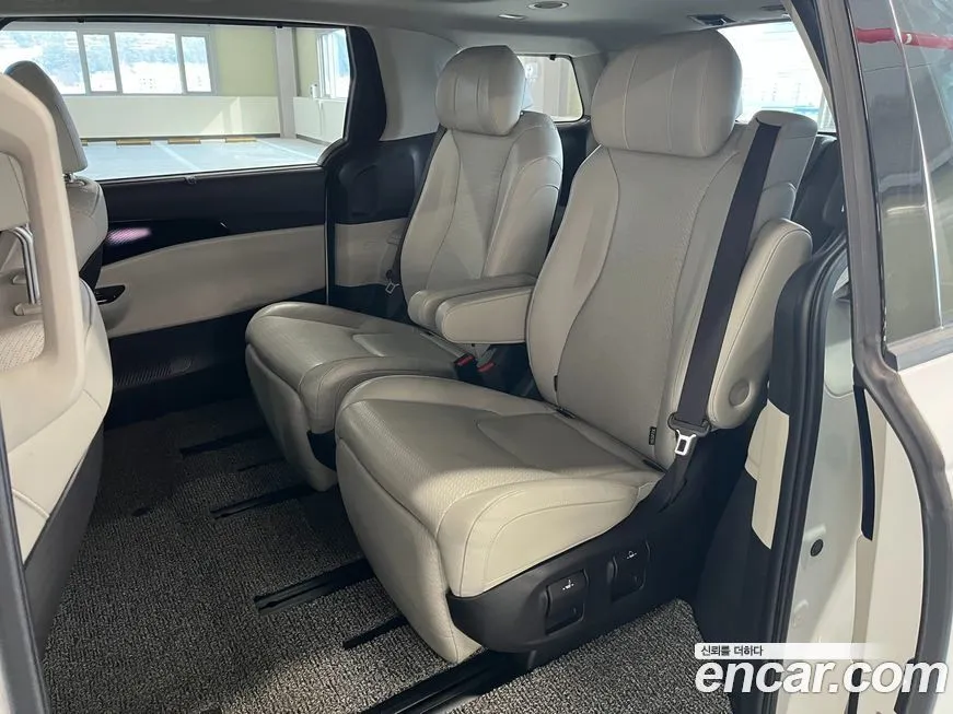 Kia Carnival — фото 2